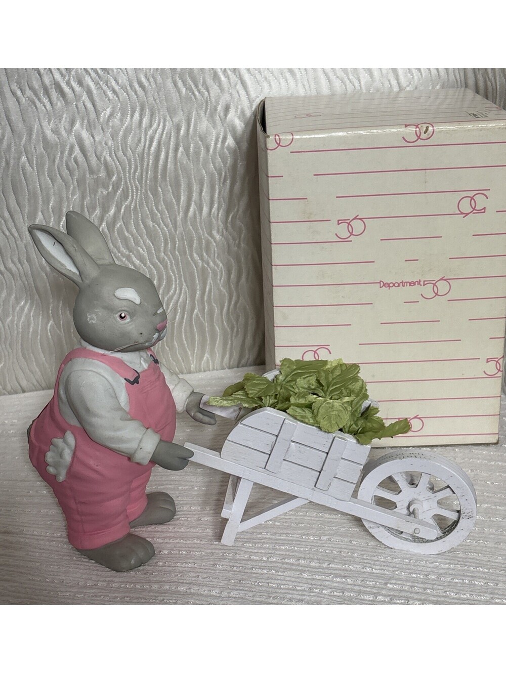 Department 56 CARROT PATCH BUNNY RABBIT 1988